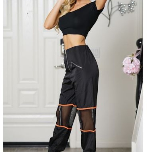 Classic Fishnet Windbreaker - Picture 2 of 3